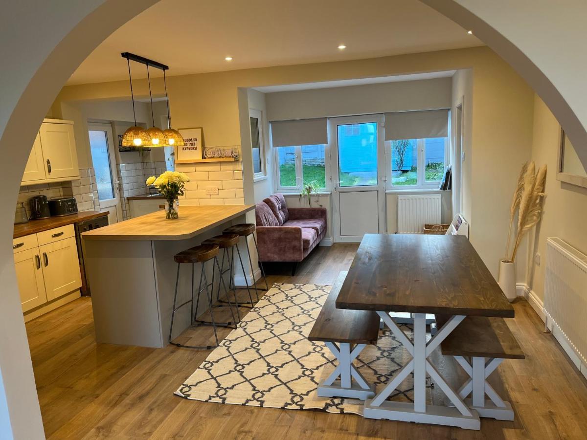 Stones Throw - Stunning House, Mins From Beach And Dogs Welcome ブロードステアーズ エクステリア 写真