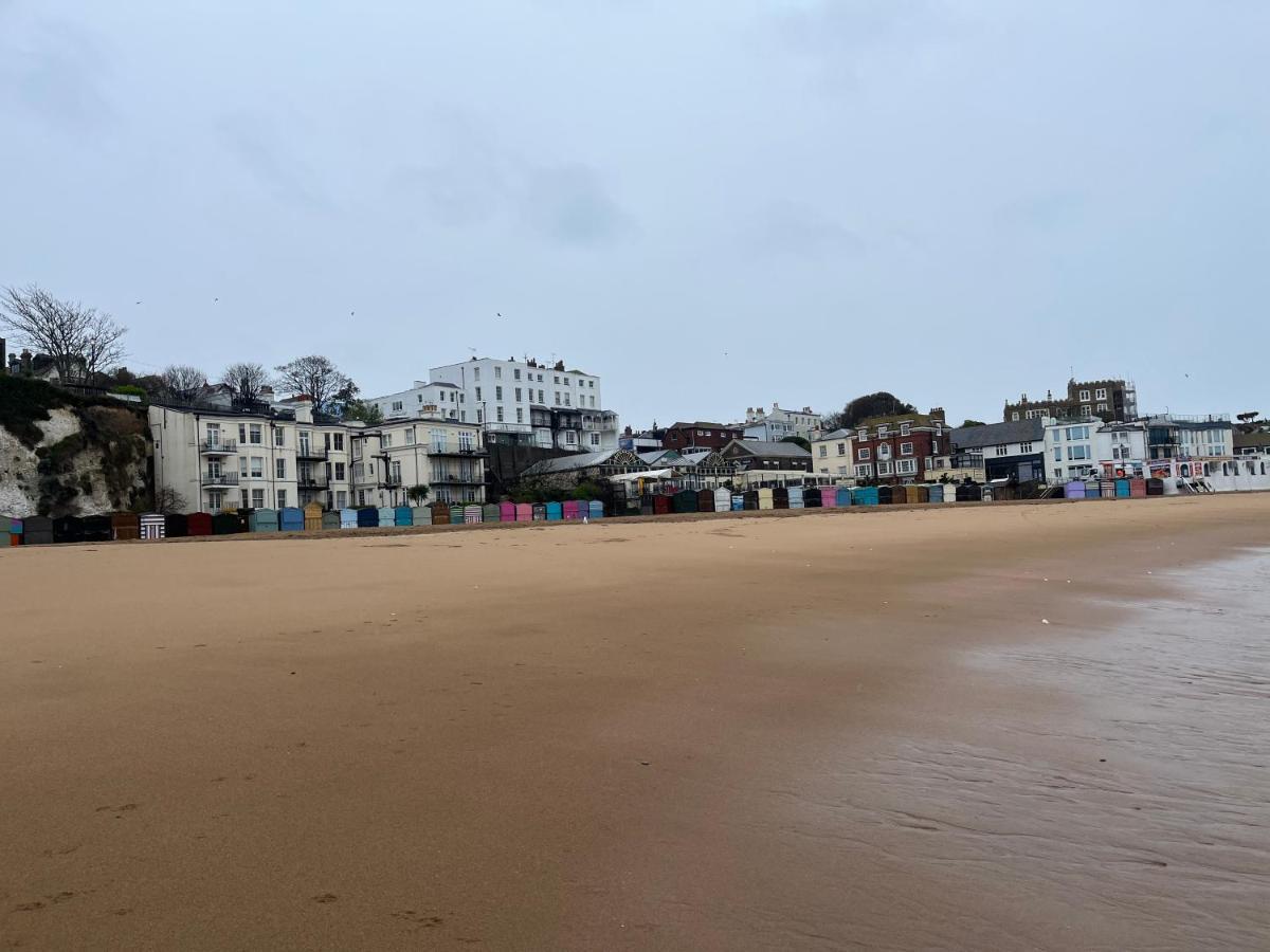 Stones Throw - Stunning House, Mins From Beach And Dogs Welcome ブロードステアーズ エクステリア 写真