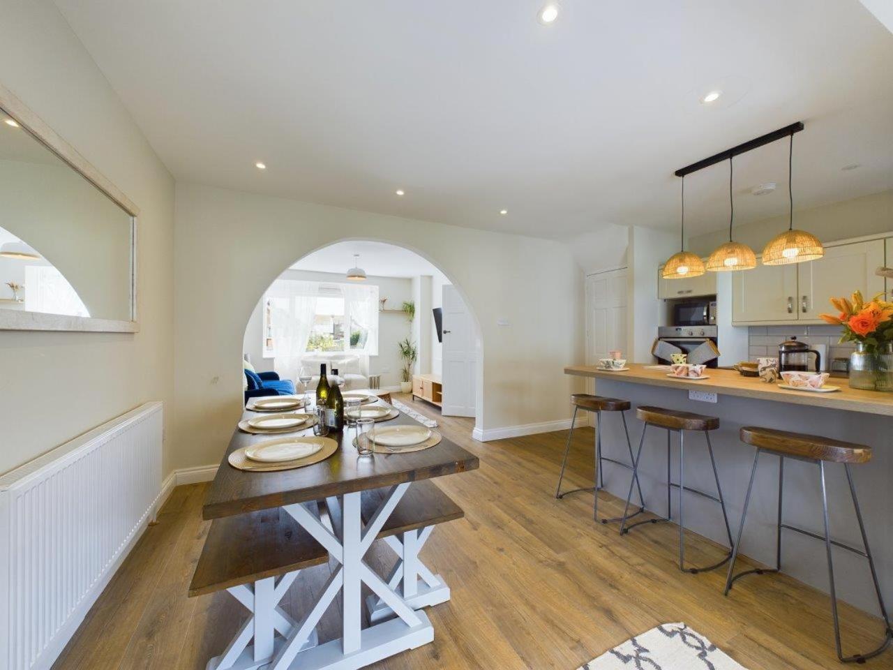 Stones Throw - Stunning House, Mins From Beach And Dogs Welcome ブロードステアーズ エクステリア 写真